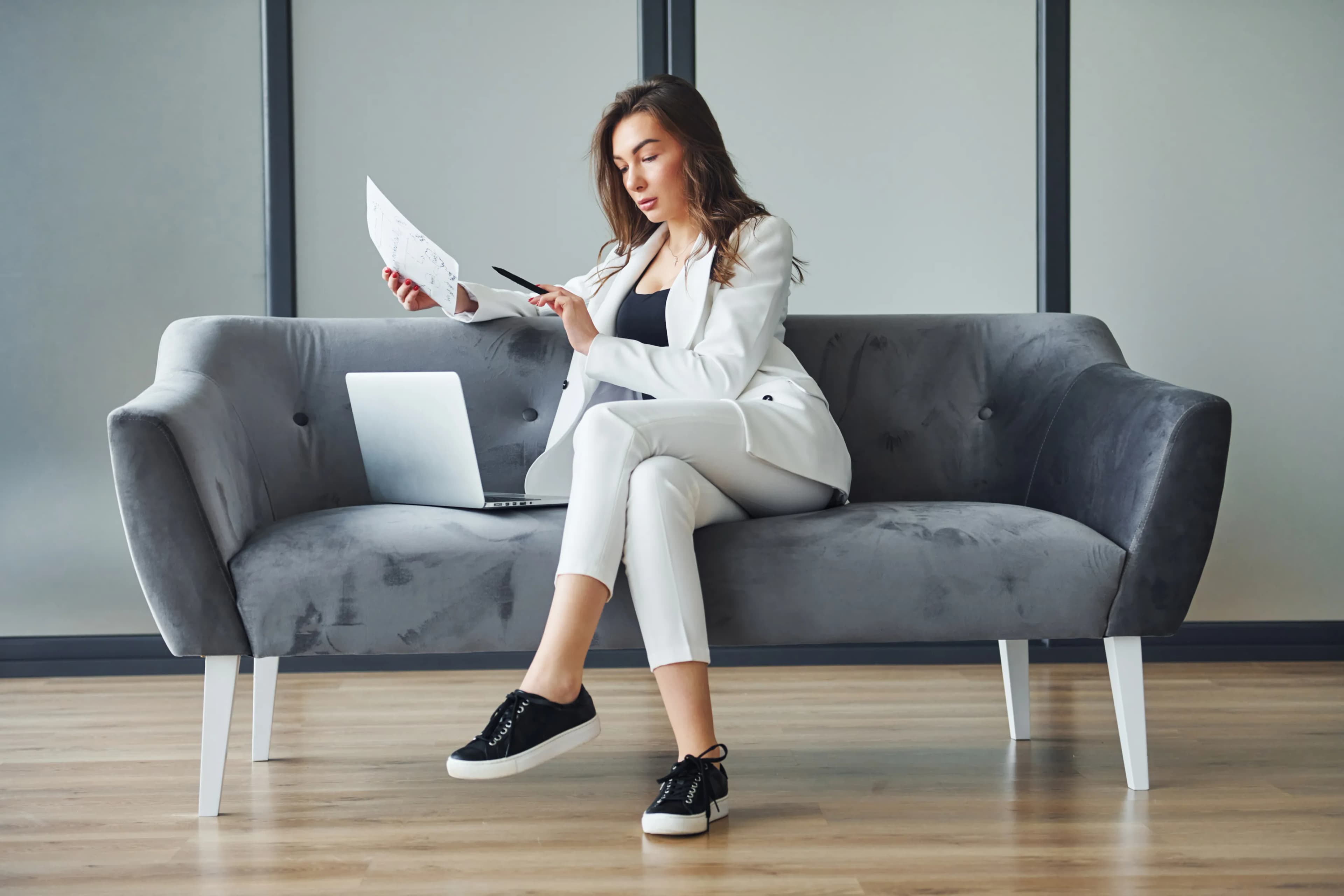 Постачальники технологічних, меблевих та інженерних рішень