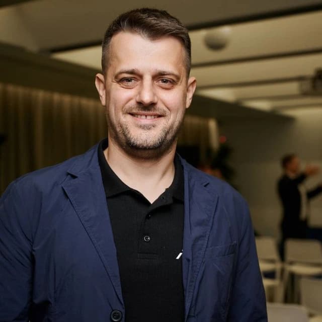 Богдан Байовський